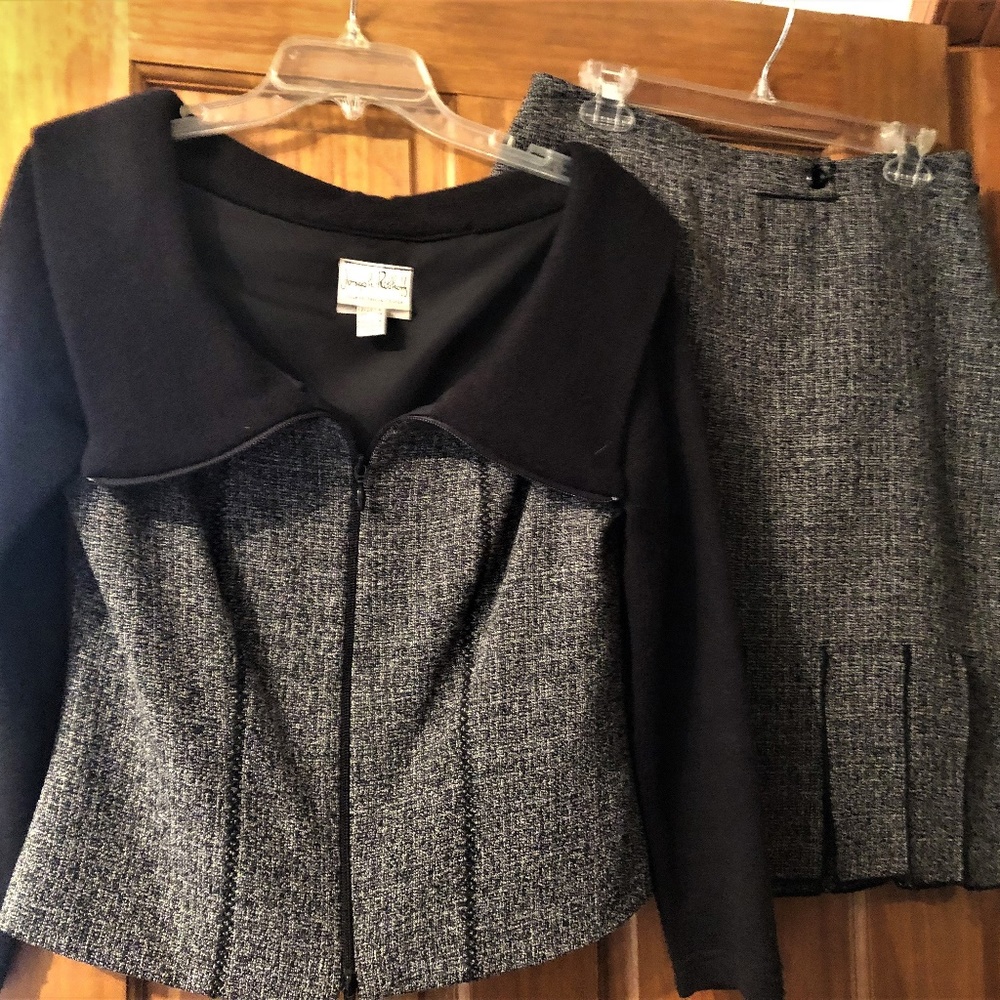 Joseph Ribkoff zip suit top with matching skirt